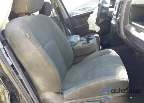 2021 Ram 1500 Classic Tradesman 4X4 6'4 Box из США, поврежденный, VIN 1C6RR7FG6MS569401